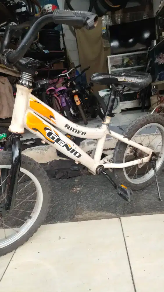 Sepeda anak merk Genio r16 siap gowes Torpedo masih layak pakai 250rb