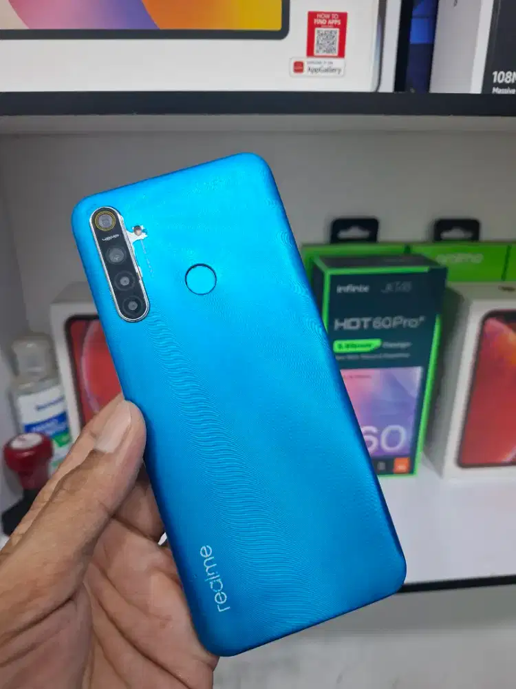 Realme 5i ram 4/64 gb