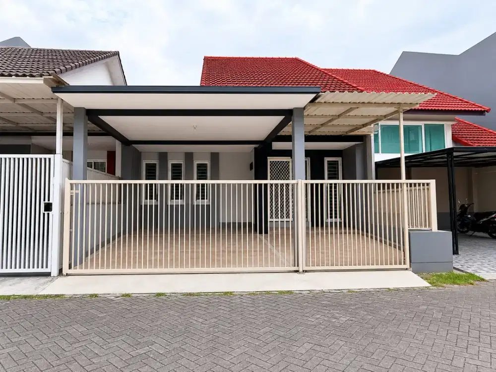 Dijual/Disewakan RUMAH bagus murah siap huni full AC perkamar dalam perumahan dekat exit tol karanglo
