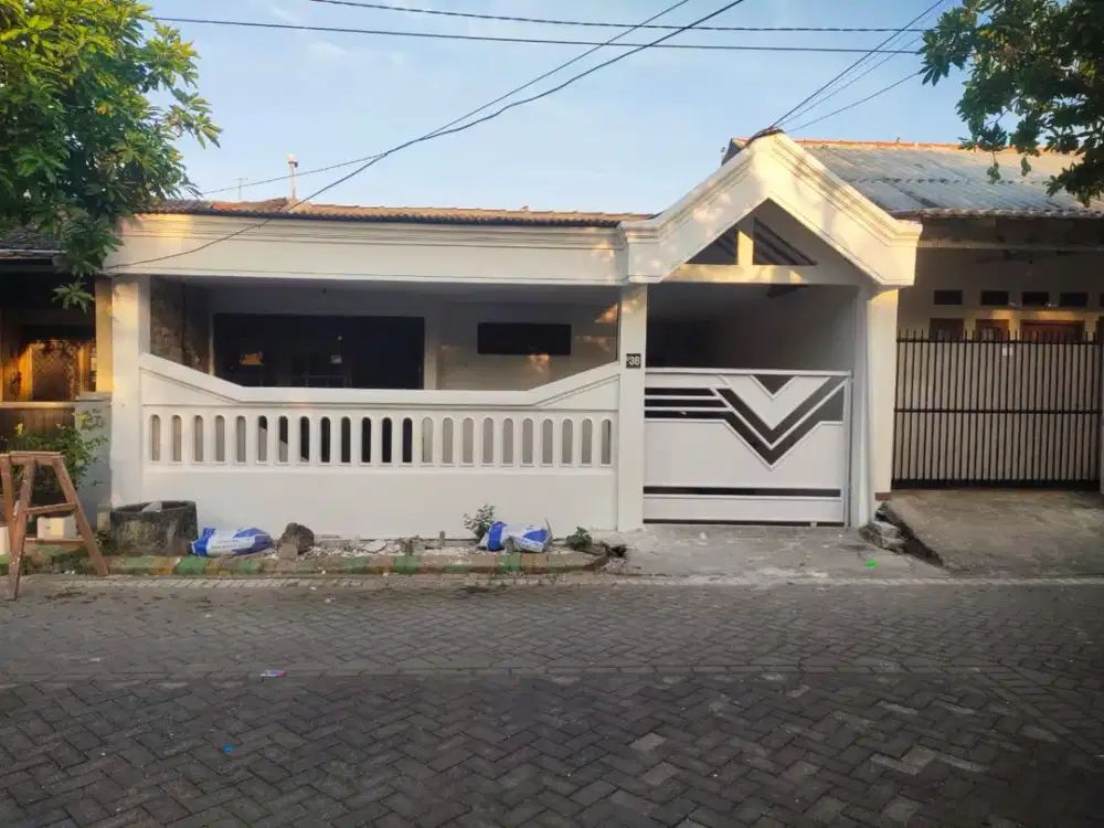 Dijual / Disewakan rumah full furnished di Wisma Lidah Kulon