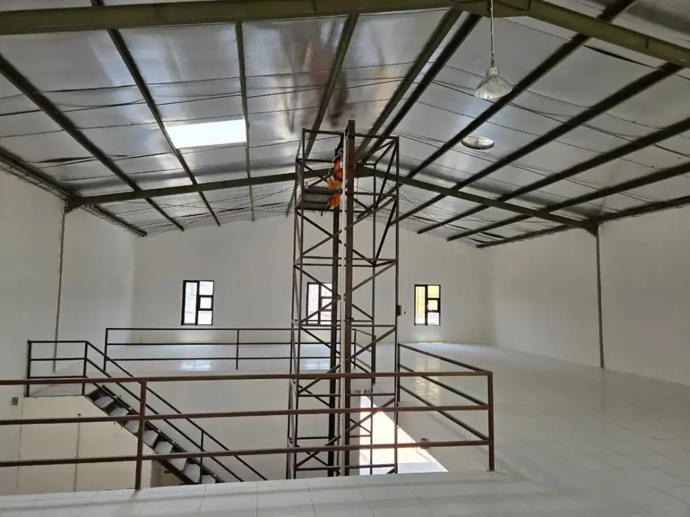 Dijual & Disewa Gudang Multiguna Free Lift Berlokasi Strategis di Teluk Naga