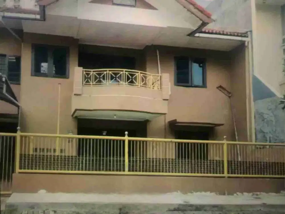 Dijual/Disewa Rumah 2 Lantai Villa Kalijudan