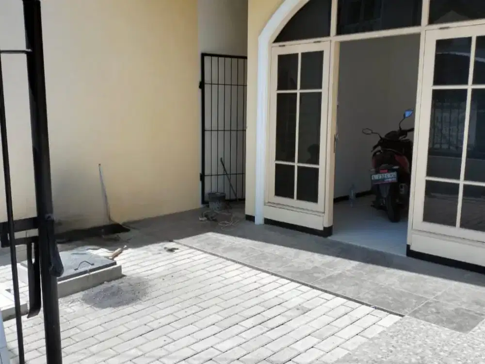 Jual / Sewa! Rumah Nirwana Eksekutif, Wonorejo Rungkut - RENOV BARU!