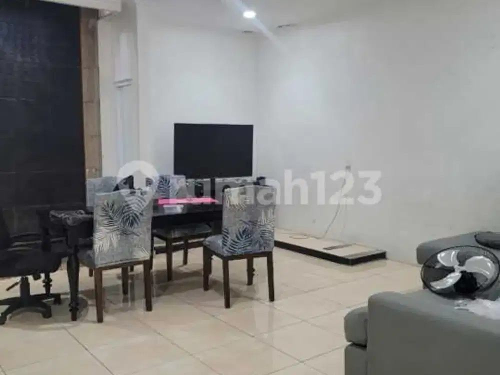 Rumah Shm Depan Fasum Taman Investasi Menarik di BSD Delatinos