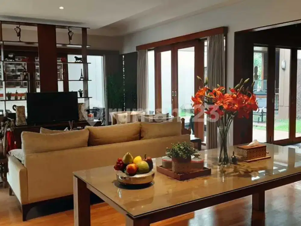 Rumah Luxury Ada Pool Kawasan Premium di BSD De Park