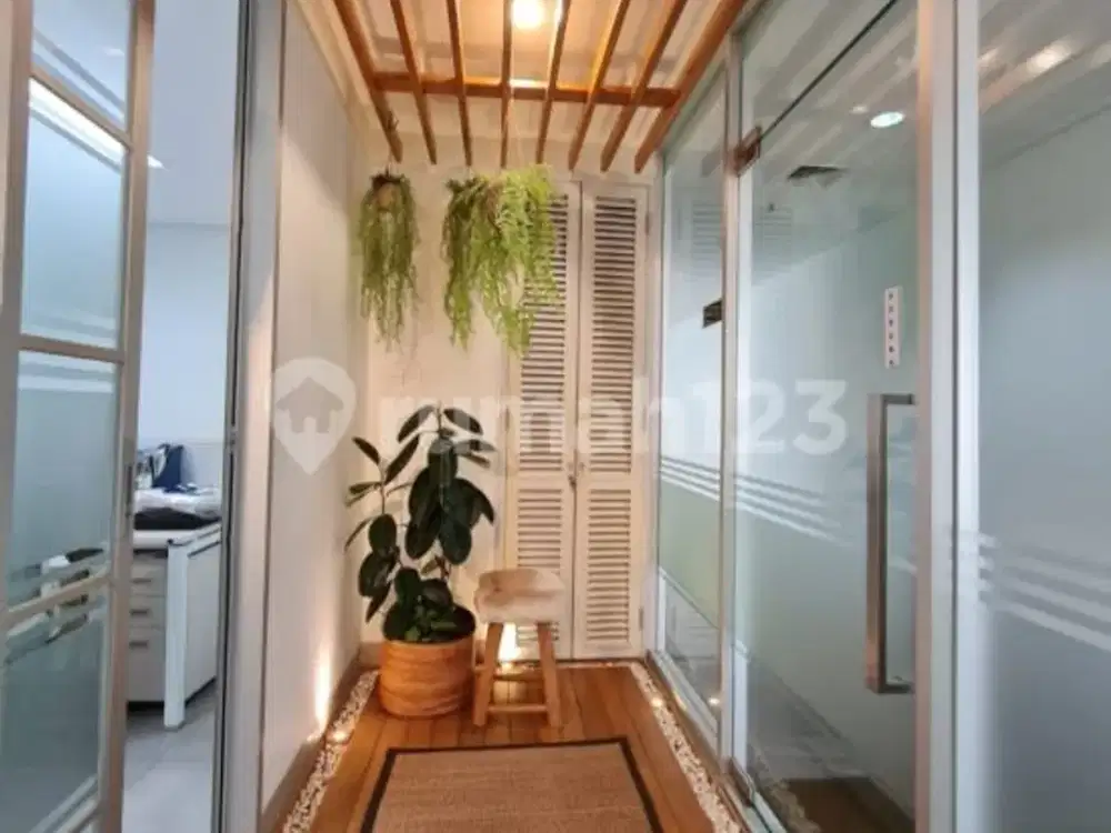 Perkantoran Murah Mewah Lokasi Super Strategis Furnished Dekat Fasilitas Umum The Smith Office di Alam Sutera