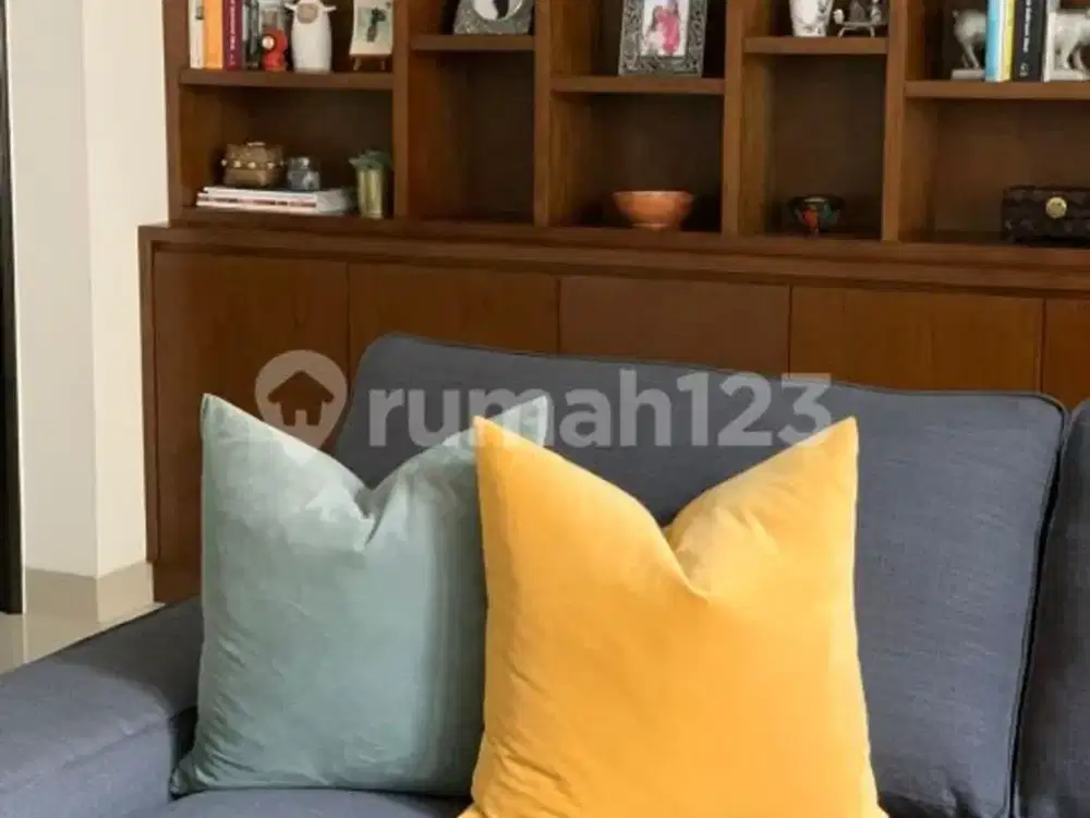Rumah Mewah Cluster Cantik Dekat Tol Di Green Lake
