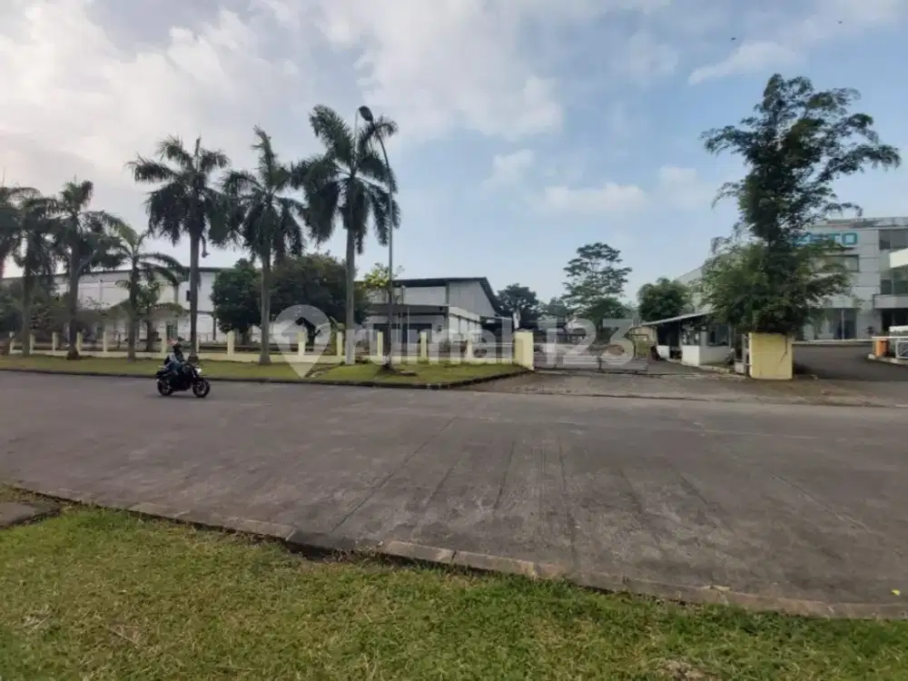 Gudang Workshop hitung Harga tanah HGB 8400 m lokasi kawasan Pergudangan Taman Tekno BSD Tangerang