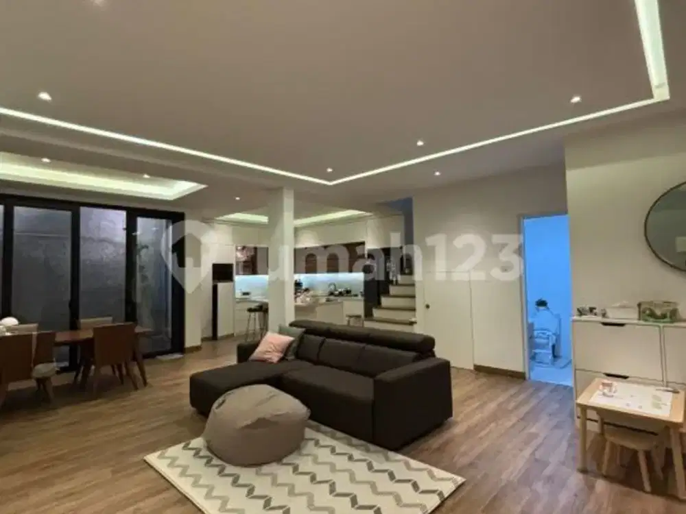Rumah Cakep Full Furnished Full Renov di Latigo Village Gading Serpong, Jl. Kampung Gunung Batu, Cijantra, Pagedangan, Tangerang, Banten, Indonesia, 1
