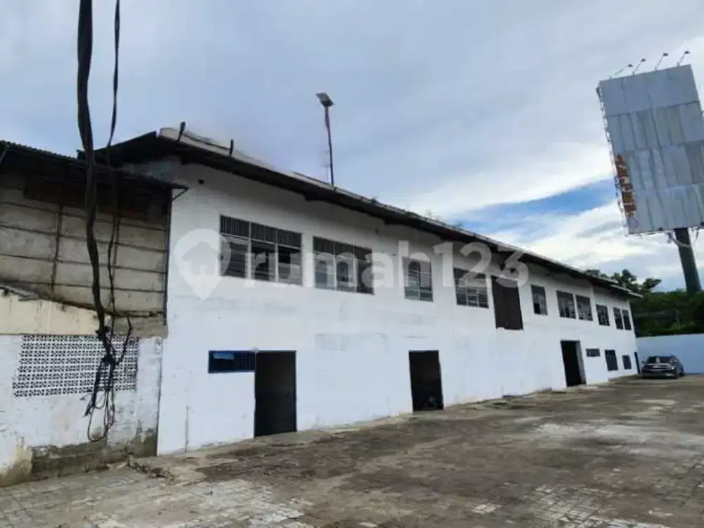 Gudang Pabrik Ada Kantor Lokasi Jalan Besar Akses Container 40 Feet Shm Di Cengkareng Jakarta Barat