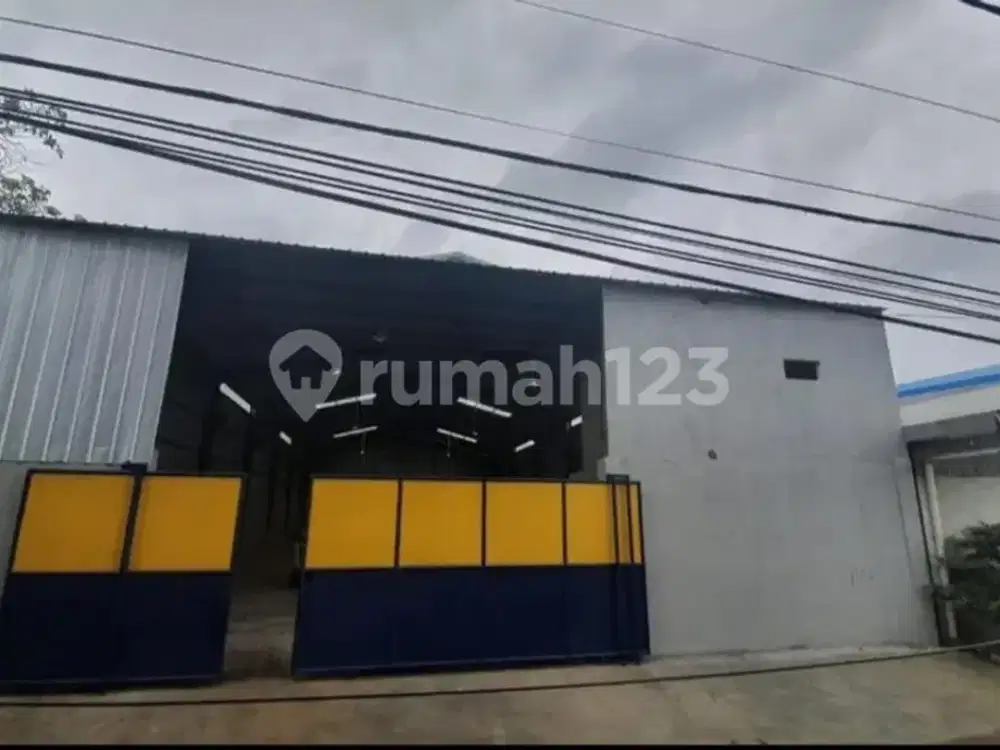Gudang luas 660 m SHM Bagus ada kantor 2 lantai full marmer di Kav DPR Tangerang kota