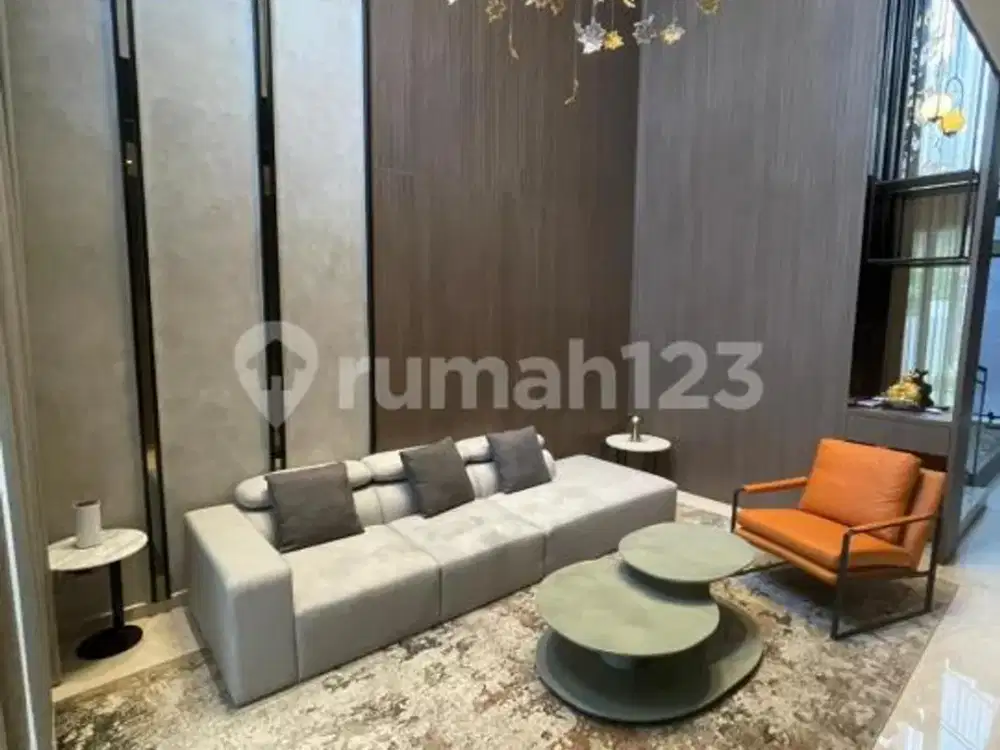 Rumah Sultan Mewah Ada Kolam Renang Dan Taman Botanical Park Navapark di BSD City