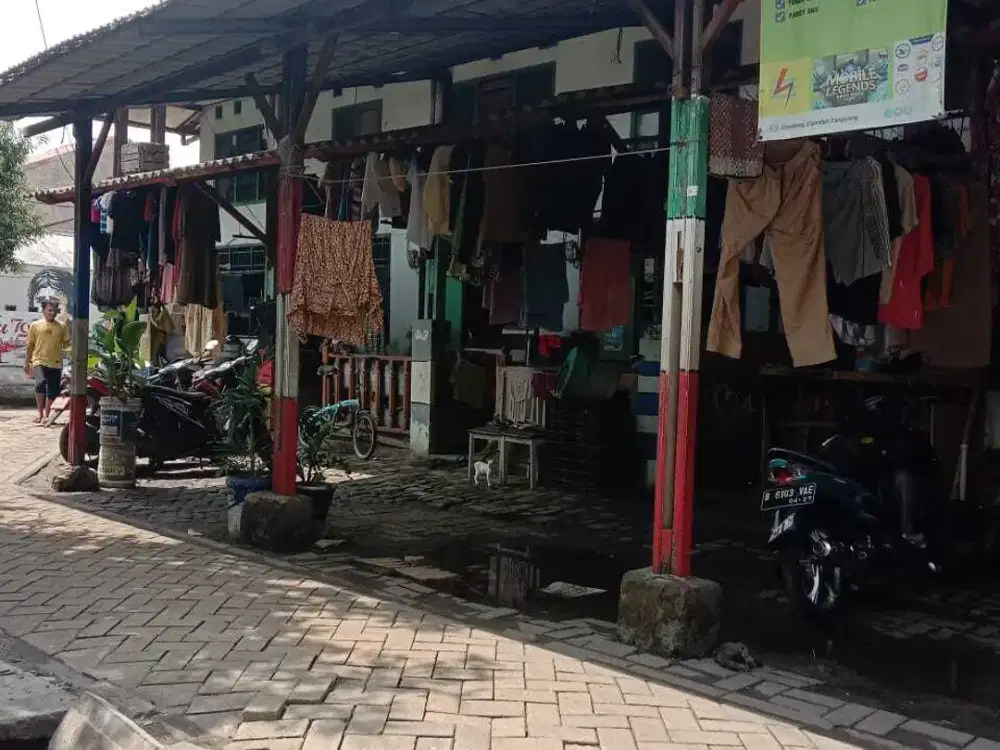Jual Cepat dibawah NJOP Kontrakan Tingkat Pertigaan Gondrong dekat green village gree lake
