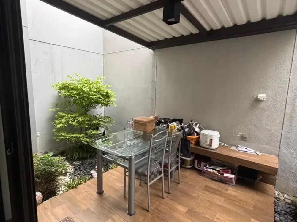 Dijual dan Disewakan Rumah Summarecon Cluster Flora Tipe Freya Full Furnished