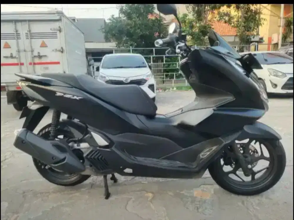 Honda pcx 160 cc 2022 km 22 rb istimewa samsat kdg cowek