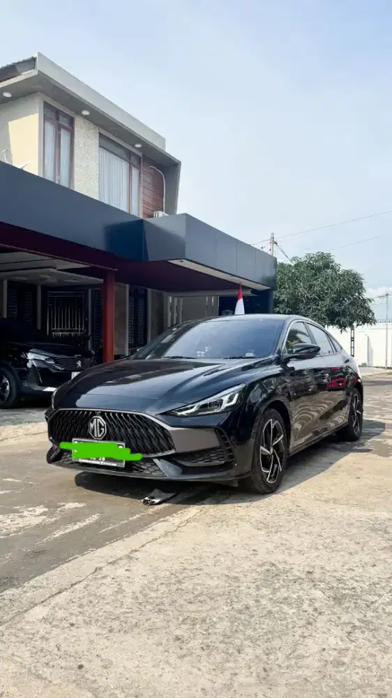 jual cepat mobil MG 5 GT magnify