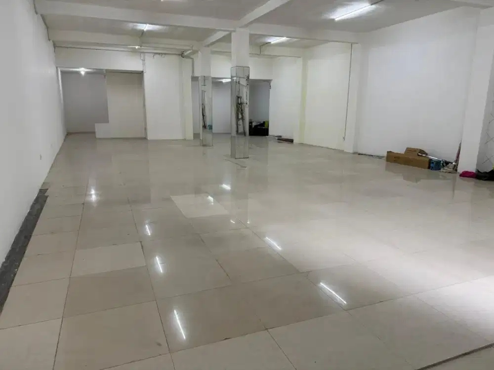 Ruang Usaha Siap Pakai Strategis di Gatot Subroto Bandung
