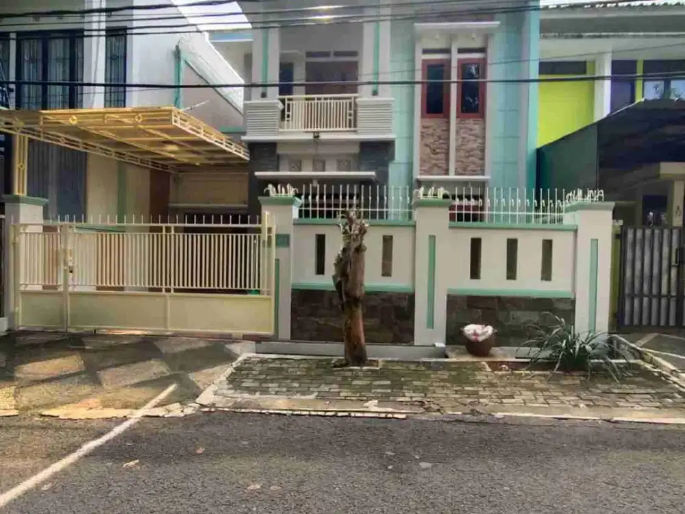 Rumah 2 Lantai di Kavling Cipedak Jagakarsa