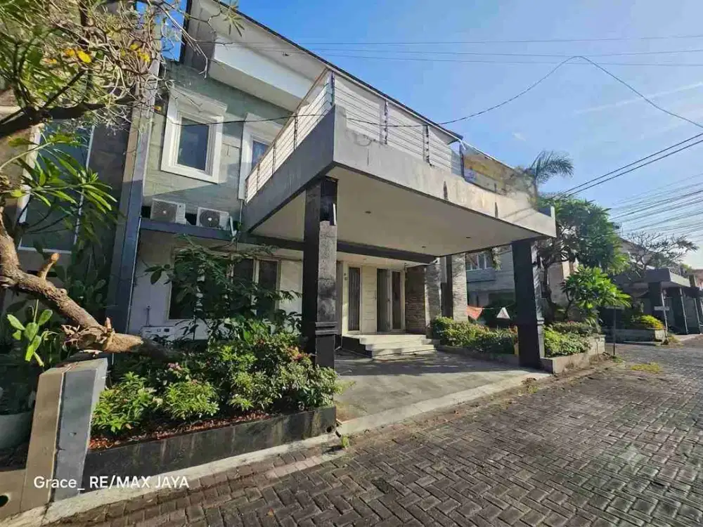Rumah Modern 4 Kamar Tidur di Area Pedungan Denpasar Selatan