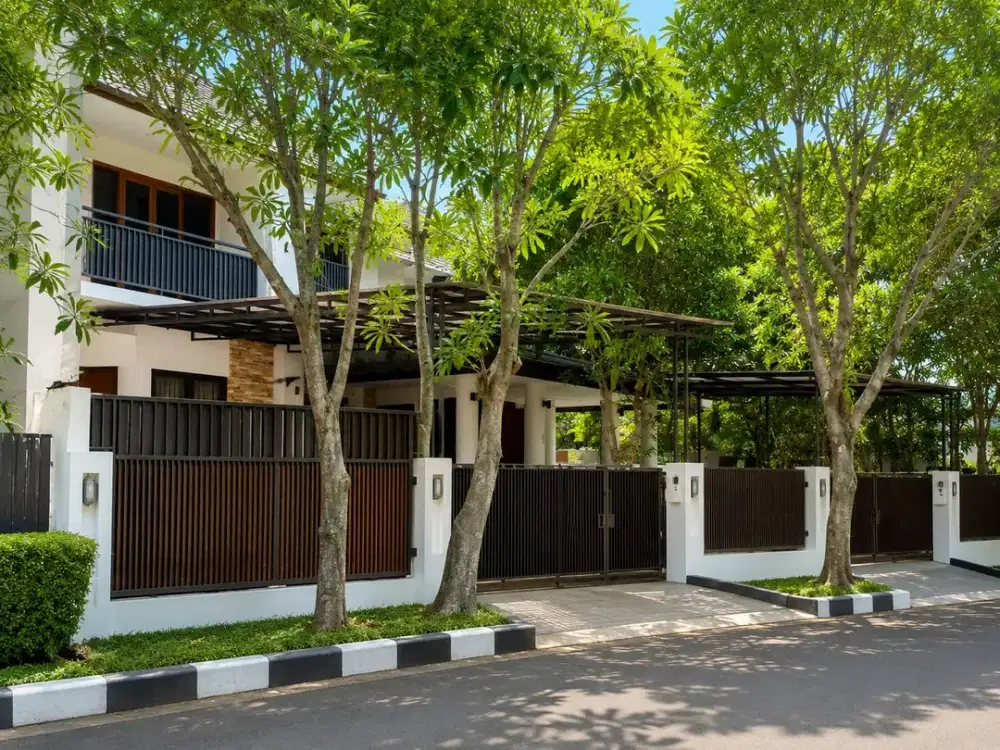 Dijual Rumah Siap Huni Lahan Luas Dalam Cluster Exclusive Lokasi Strategis Dekat MRT Lebak Bulus di Jaksel Nd 18371