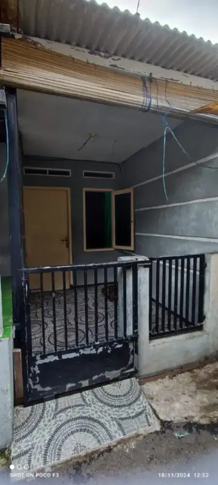 Rumah second dijual simpangan Depok 200jt(35m²)
