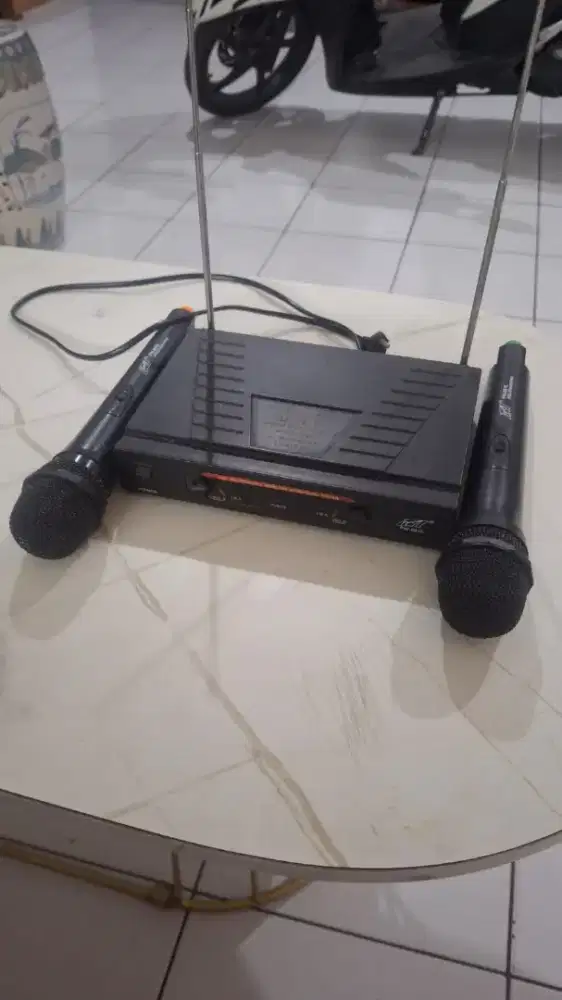Di jual mic Wireless Merl Peavey