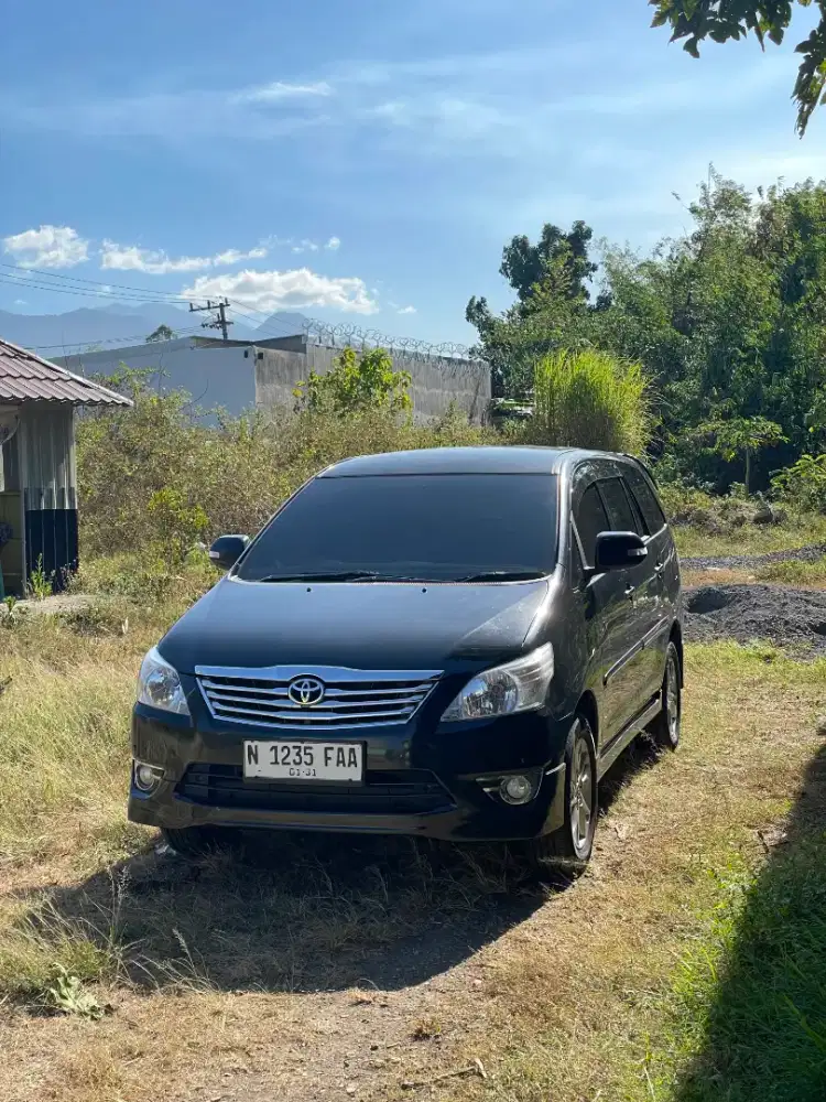 Toyota Kijang Innova 2.0 V Luxury Automatic 2012