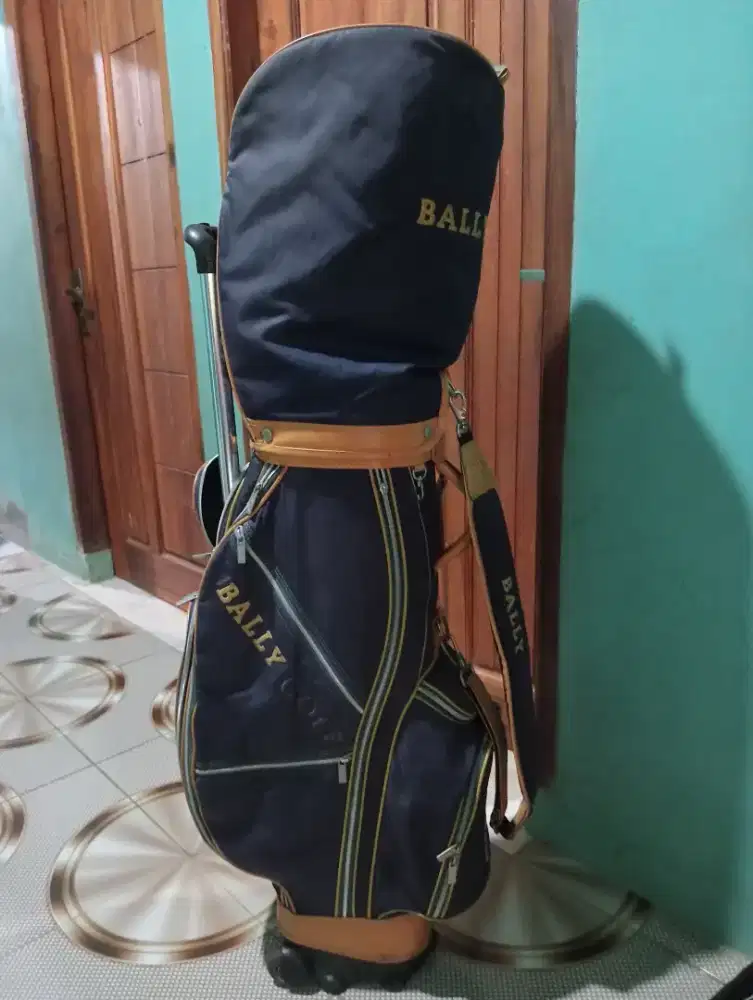 Golf bag BALLY golf siap pakai nominus