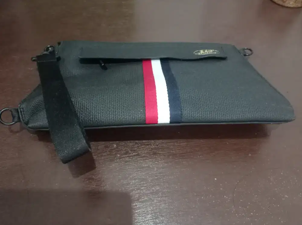 Tas Genggam | Tas Jinjing BCA Prioritas