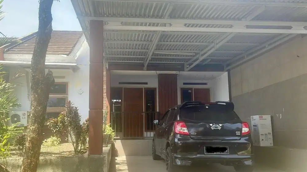 Dijual atau Disewakan Rumah di Taman Sari Metropolitan