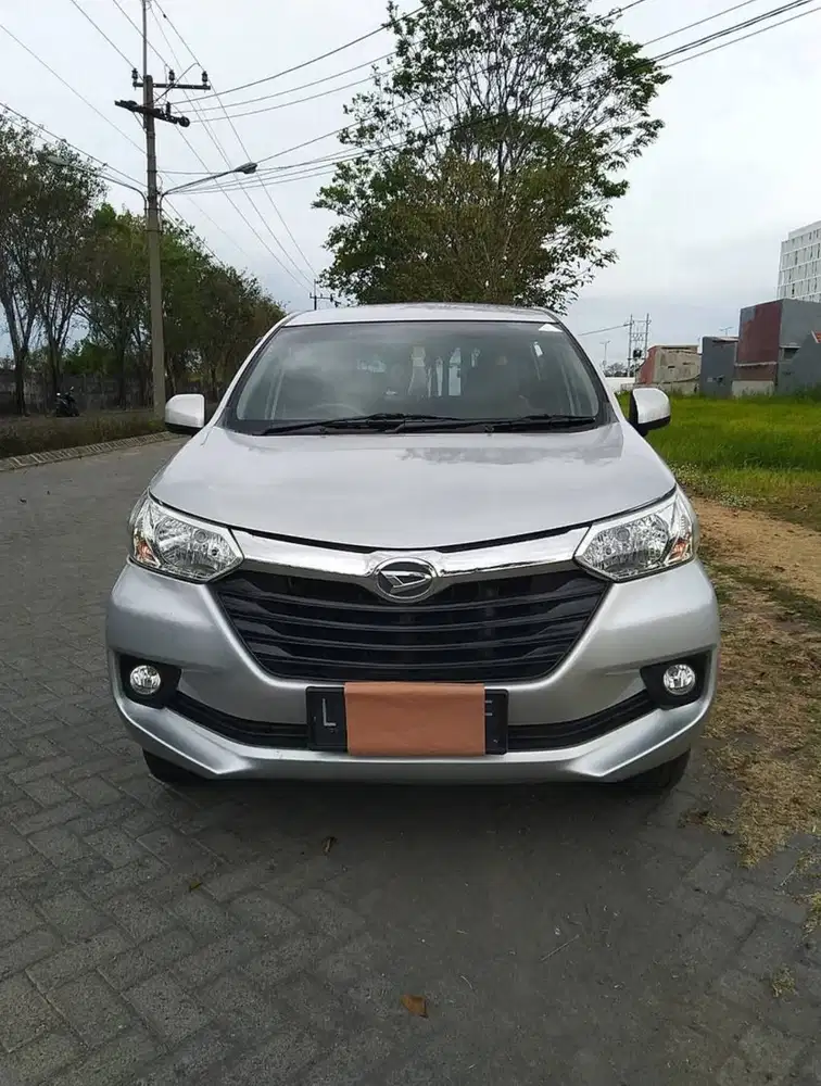 Daihatsu Xenia R 2016