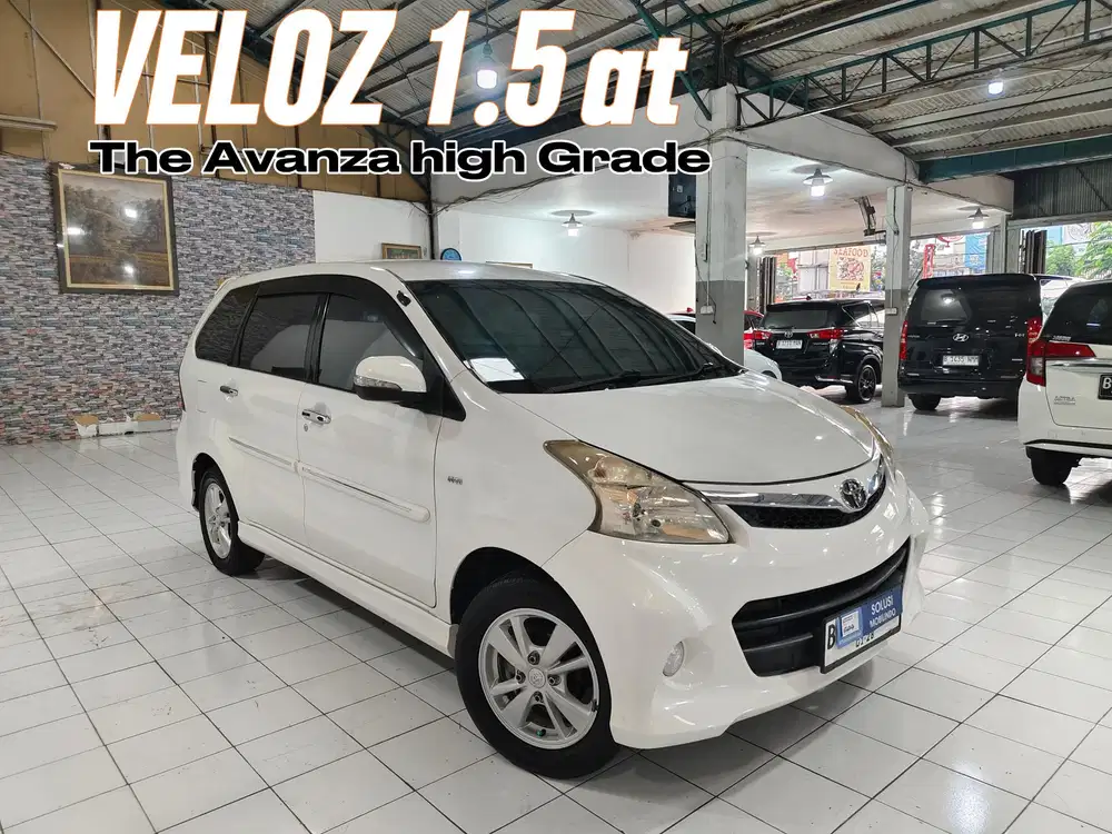 Toyota AVANZA VELOZ 1.5 Bensin AT 2012 Putih