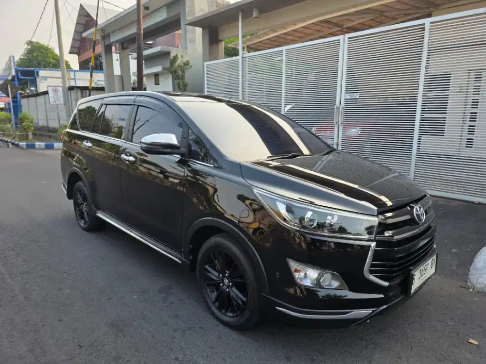Innova Venturer 2.0cc Matic thn 2018