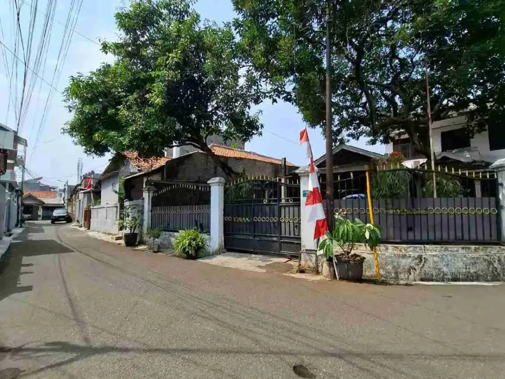 Rumah di Jual dekar MRT H Nawi Kebayoran Baru Jakarta Selatan