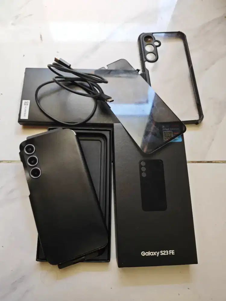 samsung galaxy S23 Fe graphite