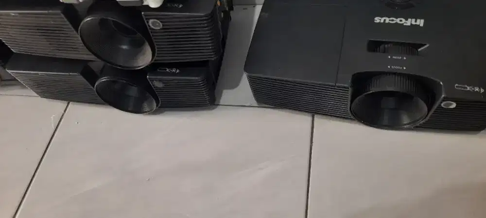 Jual projector infocus IN 114XV