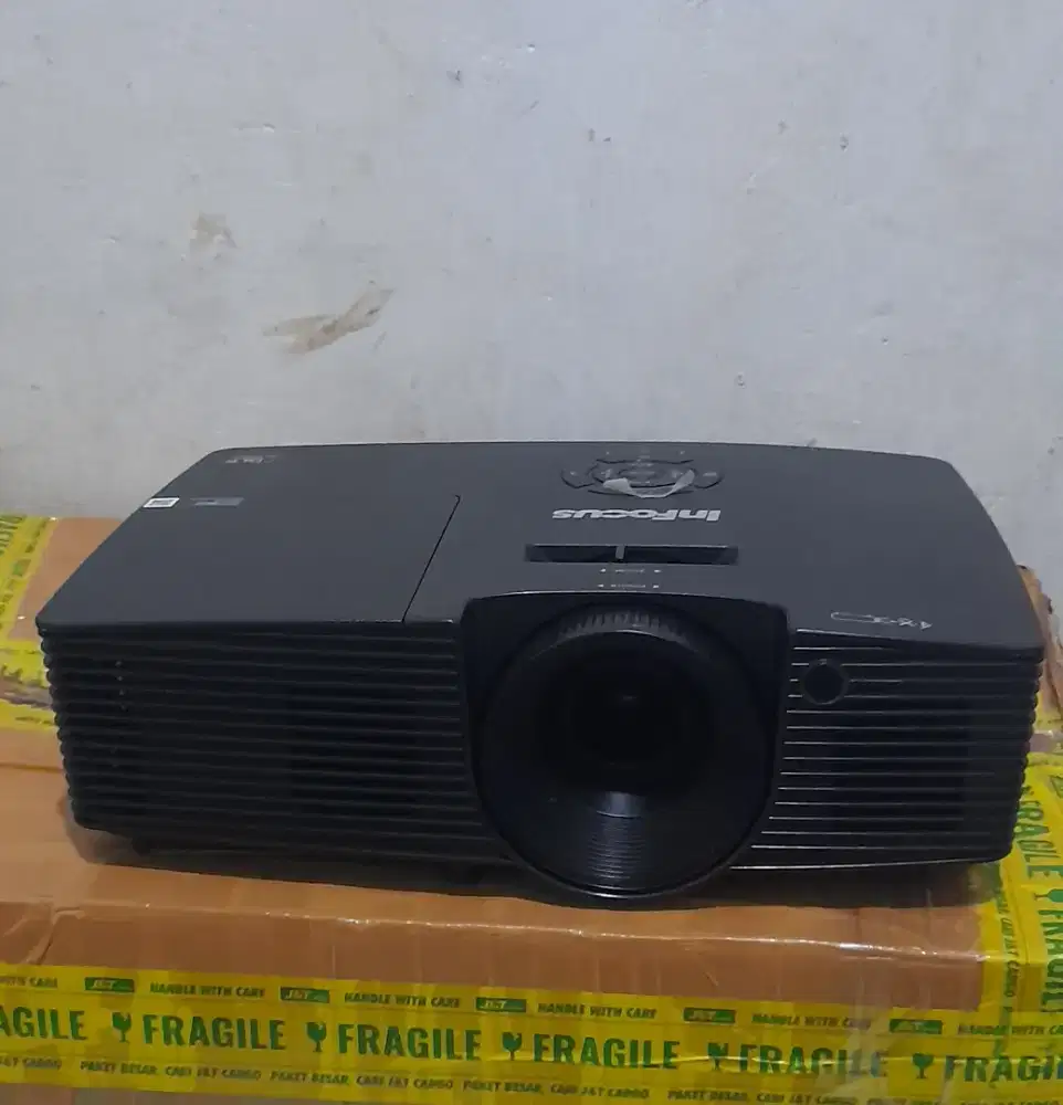 Di jual infocus 112xa