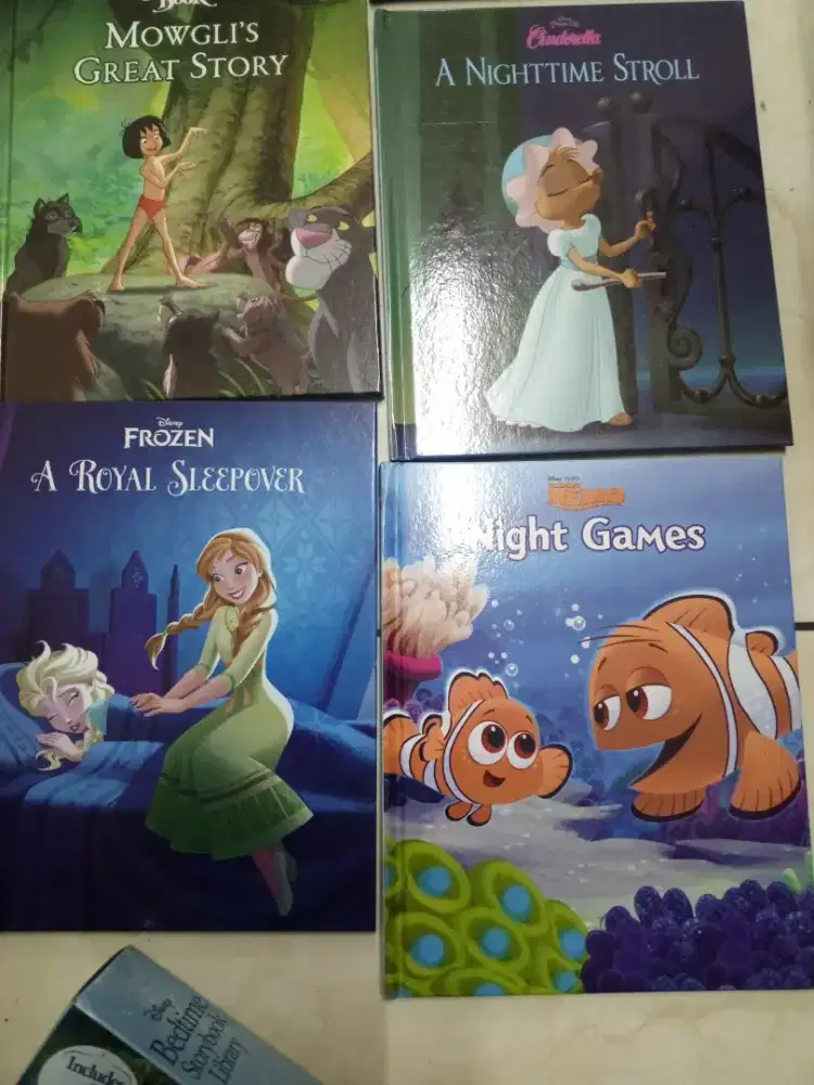Buku story Disney