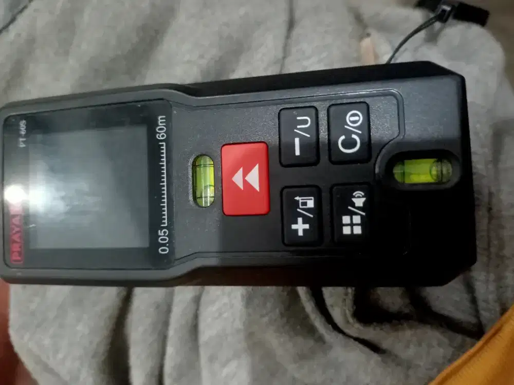 Alat ukur meter sinarlaser