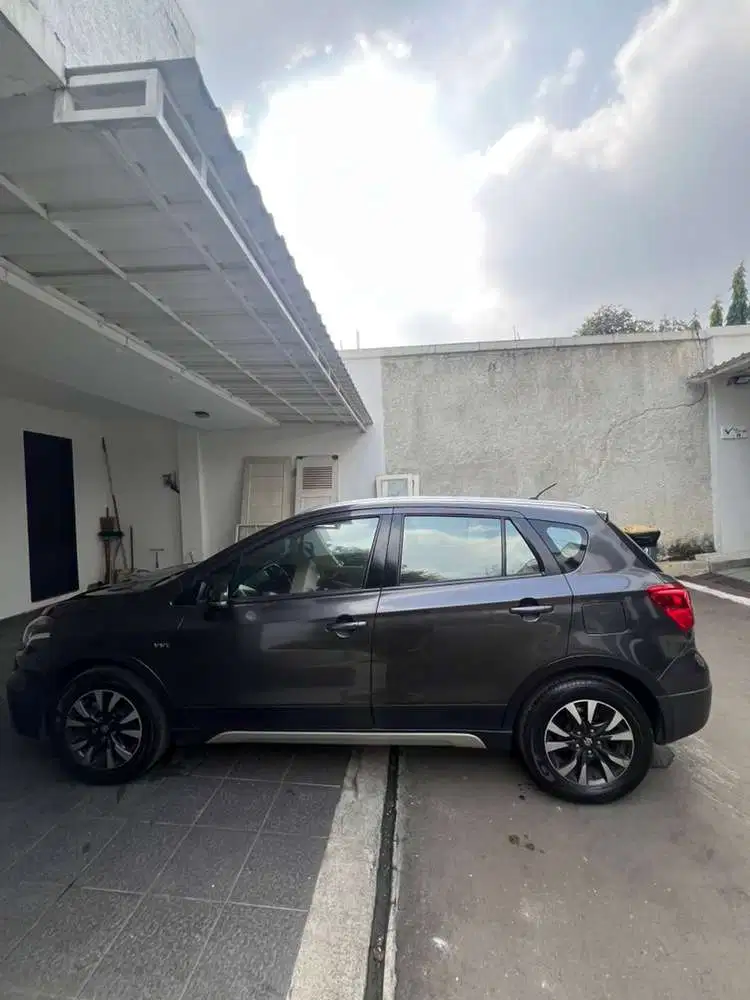Suzuki SX4 2018 Bensin