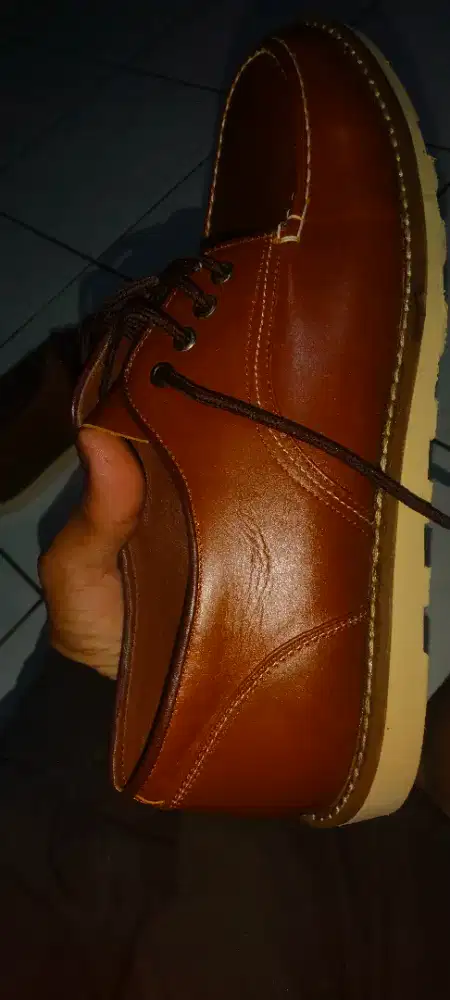 Sepatunisme original Kulit Asli