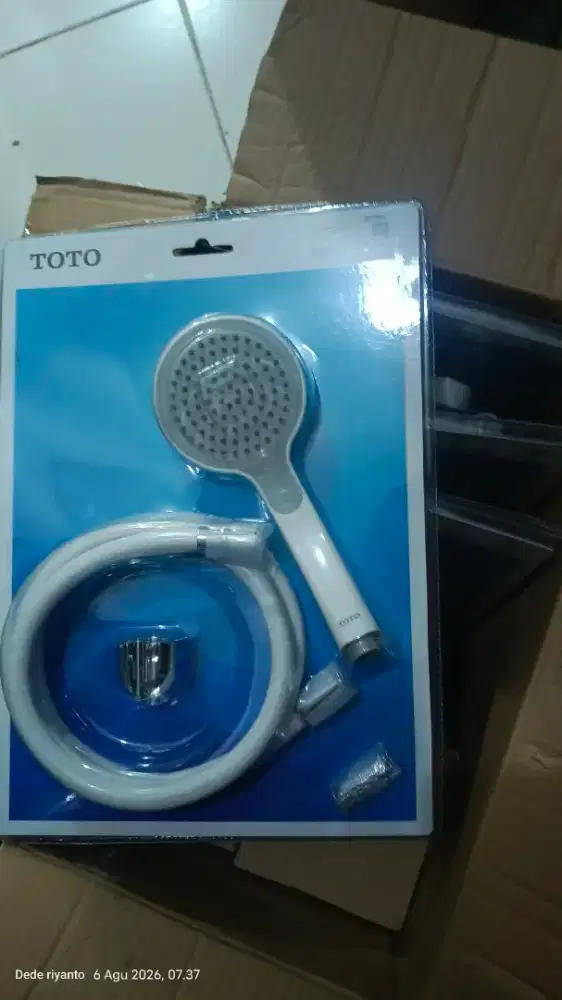 Kran dan shower toto