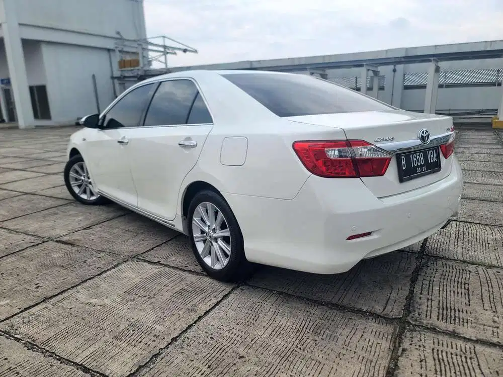 Toyota Camry 2013 Bensin