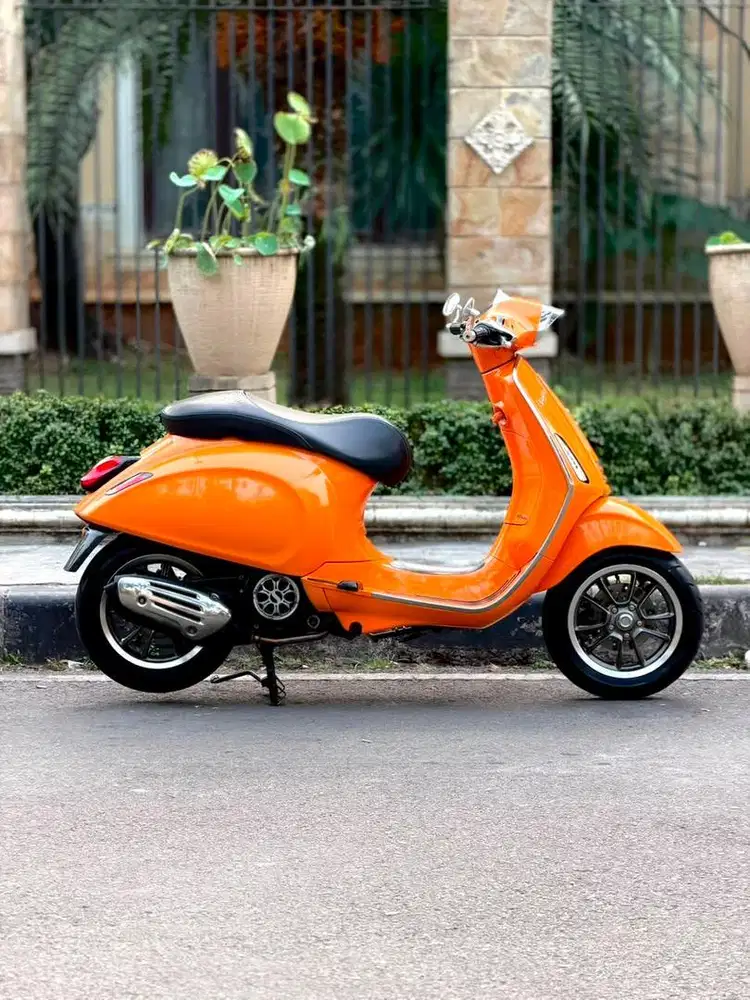 VESPA SPRINT IGET ABS 2018 MURAH