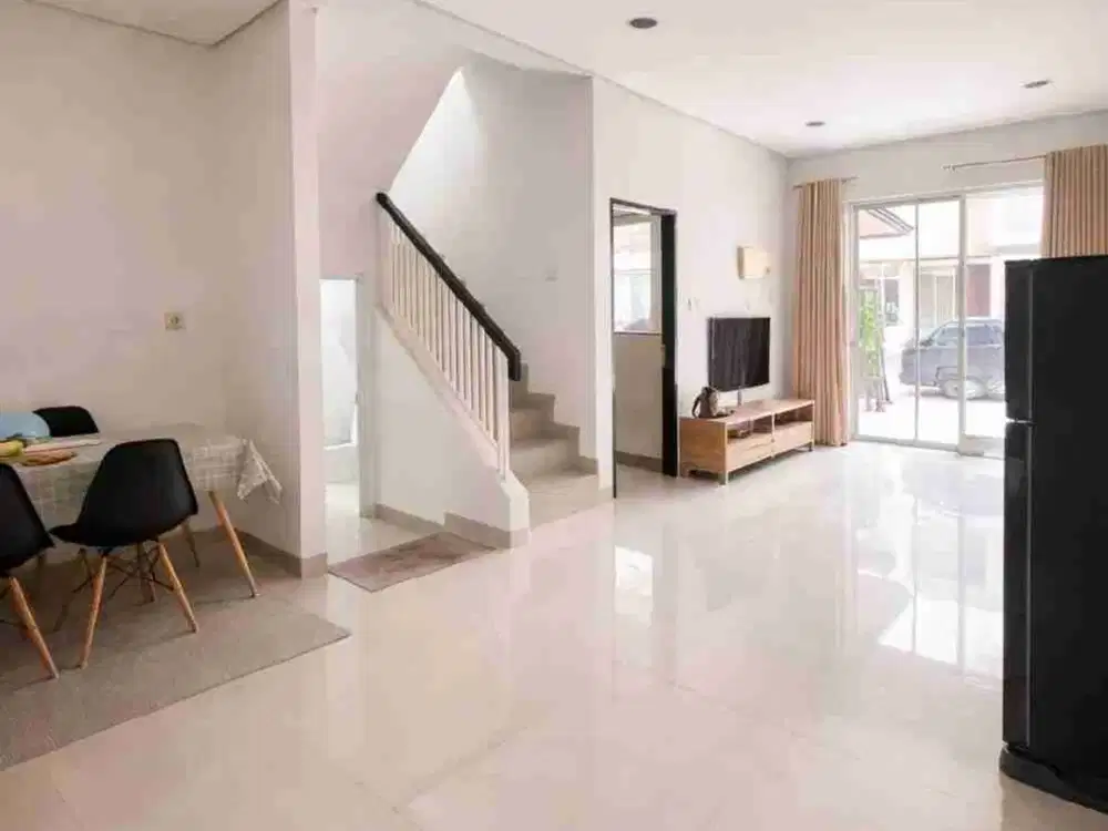 Dijual sgt murah rumah sgt rapih siap huni semi furnish di Residence One-Bsd City