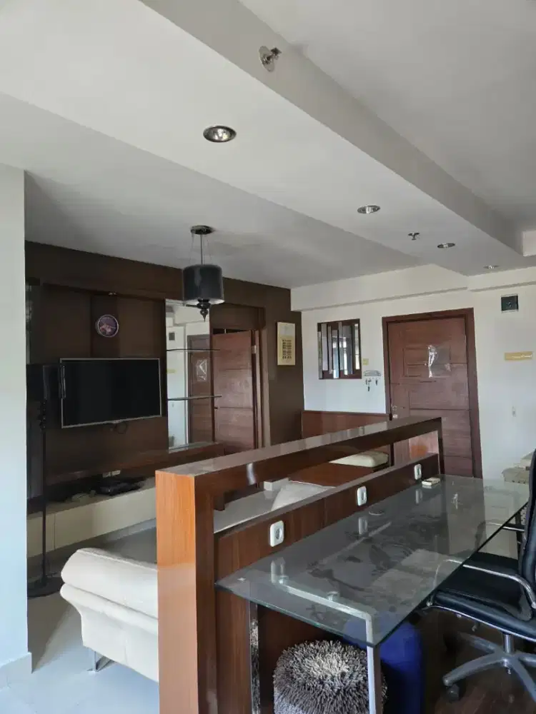 3 BR Full Furnished Premium Aoartemen Gateway Cicadas