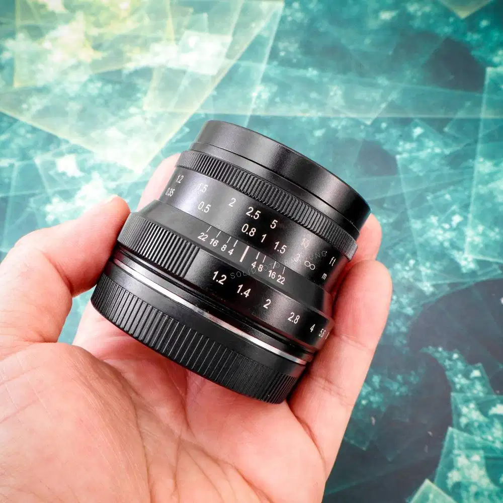 Lensa 7artisans 35mm f1.2 Mark II for Sony. Used. Mulus