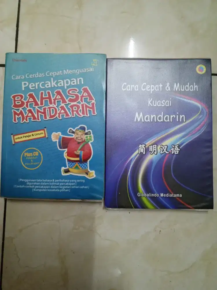 Buku pelatihan bahasa Mandarin