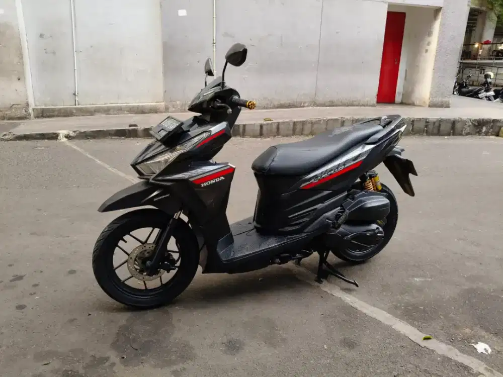Vario LED Old 125 PGM-FI Tahun 2016