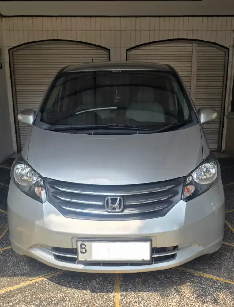 HONDA FREED 1.5 PSD 2011
